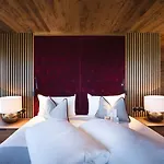 Boutiquehotel Blaue Burg 호텔 *