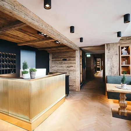 Boutiquehotel Blaue Burg * פפרונטן
