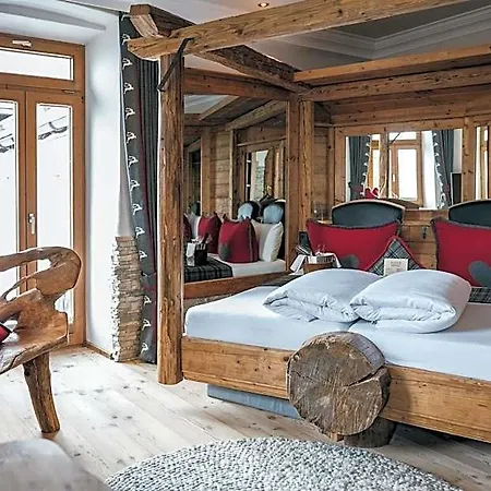 Boutiquehotel Blaue Burg 프론텐