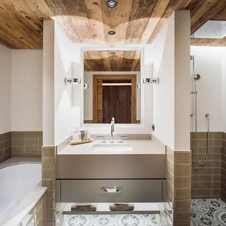 Boutiquehotel Blaue Burg Hotel *